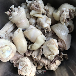 香辣鸡块炖时蔬步骤1