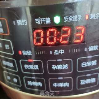 回锅肉炖芸豆土豆步骤10