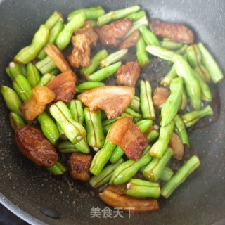 回锅肉炖芸豆土豆步骤17