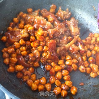 鹰嘴豆炖猪蹄步骤16