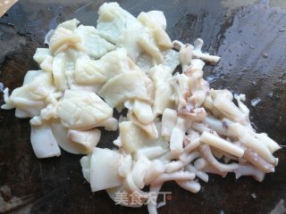 豇豆炒鱿鱼步骤2