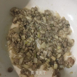 肉末炒凉薯步骤3