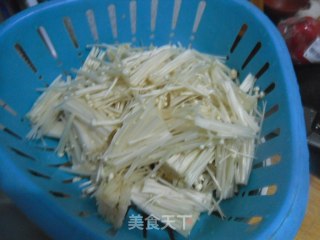 金针菇炒油麦菜步骤4