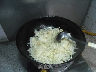 金针菇炒油麦菜步骤6
