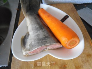 清蒸马哈鱼尾步骤1