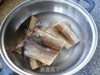 香辣鱼干步骤3