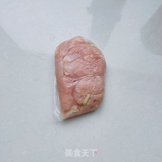 鸡胸肉炒黄瓜片步骤2