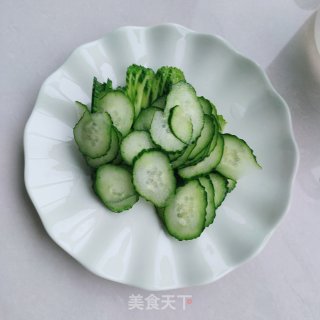 鸡胸肉炒黄瓜片步骤3