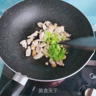 鸡胸肉炒黄瓜片步骤8