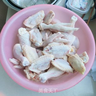 鸡翅、鸡爪卤鸡腿步骤1