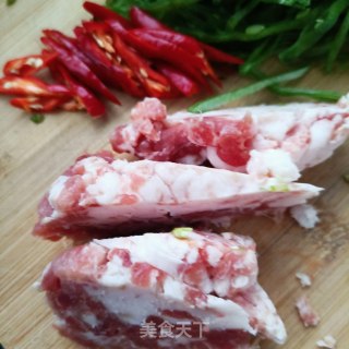 肉末炒扁豆步骤3