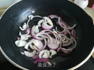 洋葱豇豆炒肉丝步骤6