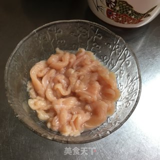青椒炒鸡胸肉步骤1