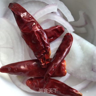 鳄鱼肉炖胡萝卜步骤3
