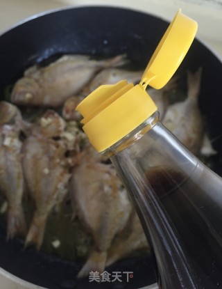 醋烧红立鱼步骤6