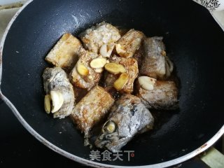 番茄烧带鱼步骤6