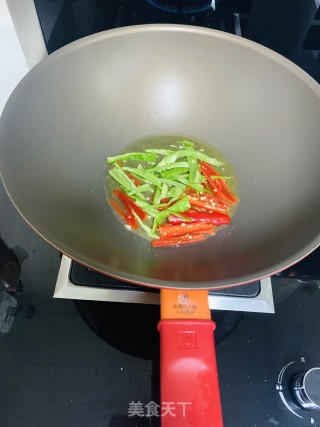 酸辣绿豆芽步骤1