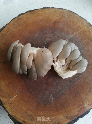 素烧蘑菇步骤1