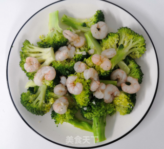 #西兰花虾仁 这样做，颜色鲜亮不会变黄步骤10