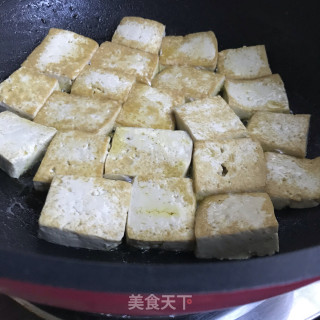番茄炒黑豆腐步骤5