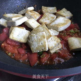 番茄炒黑豆腐步骤7