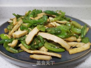 尖椒炒豆干步骤6