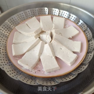 韭苔肉末蒸豆腐步骤2