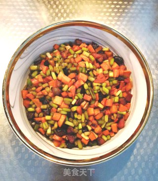 腊肉胡萝卜炒蒜苔步骤10