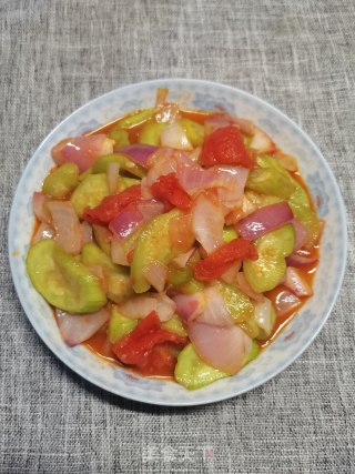 西红柿洋葱炒丝瓜步骤6