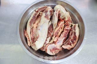 番茄浓汤牛肉焖锅步骤1
