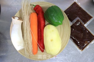 番茄浓汤牛肉焖锅步骤2