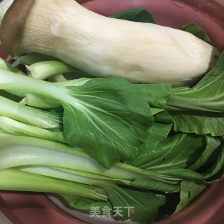 杏鲍菇炒白菜步骤1