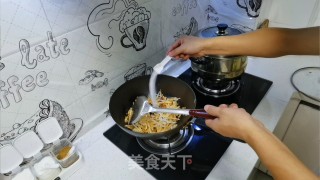 酸辣酱油土豆丝步骤6