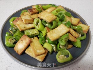 尖椒炒豆腐步骤6