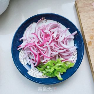 土鸡蛋洋葱步骤1