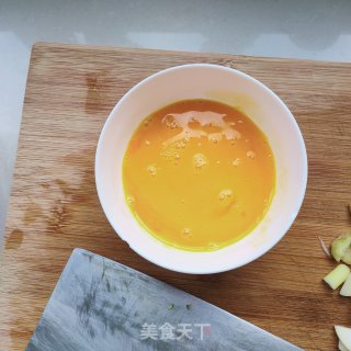 土鸡蛋洋葱步骤2