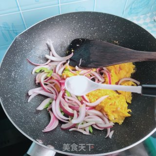 土鸡蛋洋葱步骤5