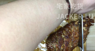 超级好吃的蒜香鸡排，外层的蒜香浓郁，混合着肉嫩多汁的鸡肉，好吃到停不下来。步骤9