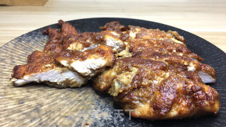 超级好吃的蒜香鸡排，外层的蒜香浓郁，混合着肉嫩多汁的鸡肉，好吃到停不下来。步骤10
