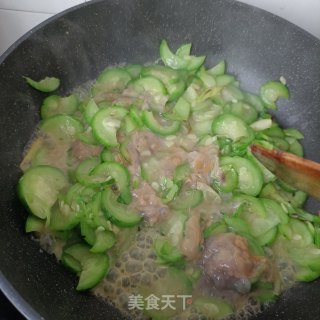 丝瓜炒海参花步骤10