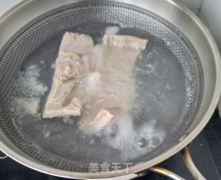 韭苔回锅肉步骤3