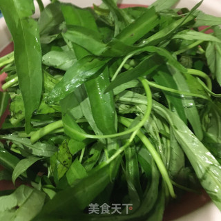 蒜蓉爆炒空心菜步骤3
