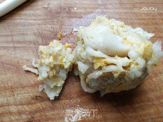 酸菜炒粉皮 步骤3