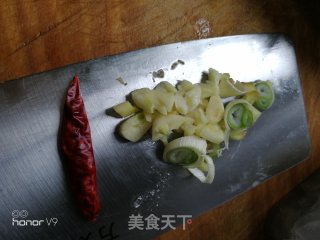 酸菜炒粉皮 步骤4