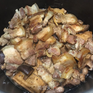 香菇豆干烧五花肉步骤9