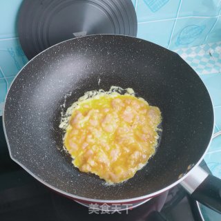 虾滑炒鸡蛋步骤6