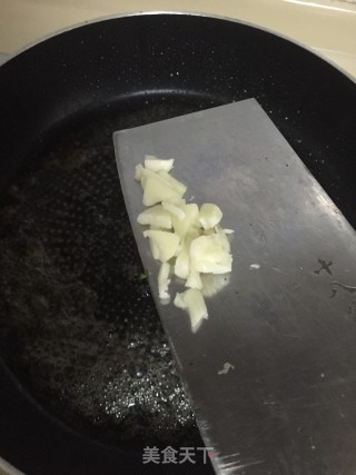 韭菜炒黑木耳步骤5