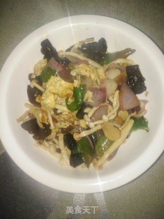 白玉菇炒鸡蛋步骤11