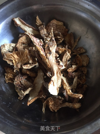 杂菇蒸排骨步骤2