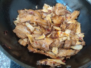 五花肉炒杏鲍菇步骤7